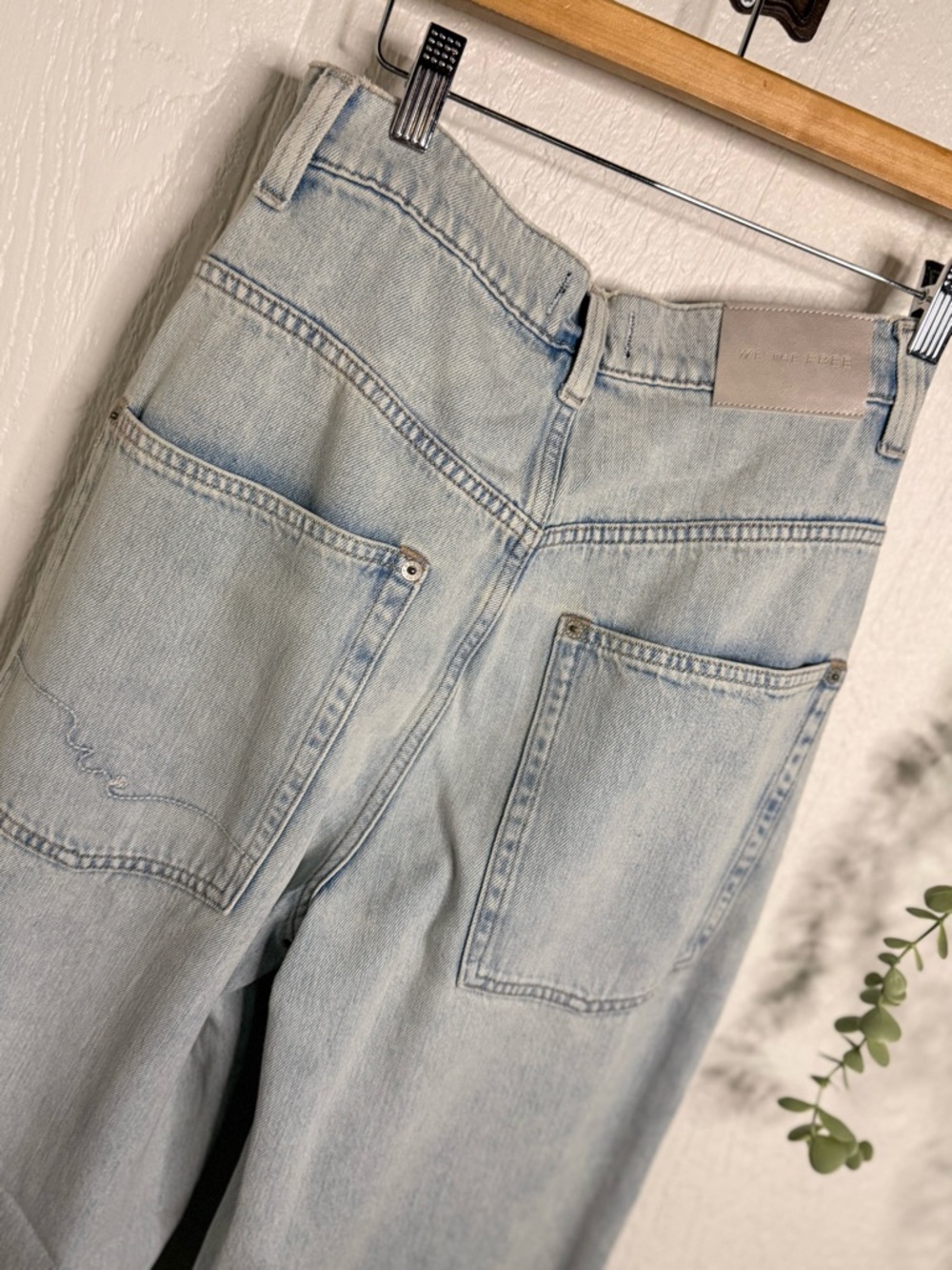 We the Free Truro Baggy Puddled Jeans NWOT beach please - Picture 6 of 6